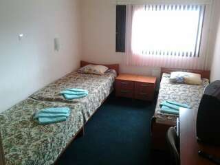 Гостиница Чайка Советский Стандартный трехместный номер-1