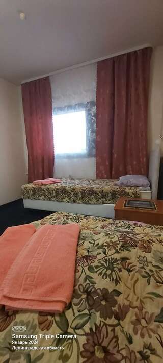 Гостиница Чайка Советский Улучшенный двухместный-1